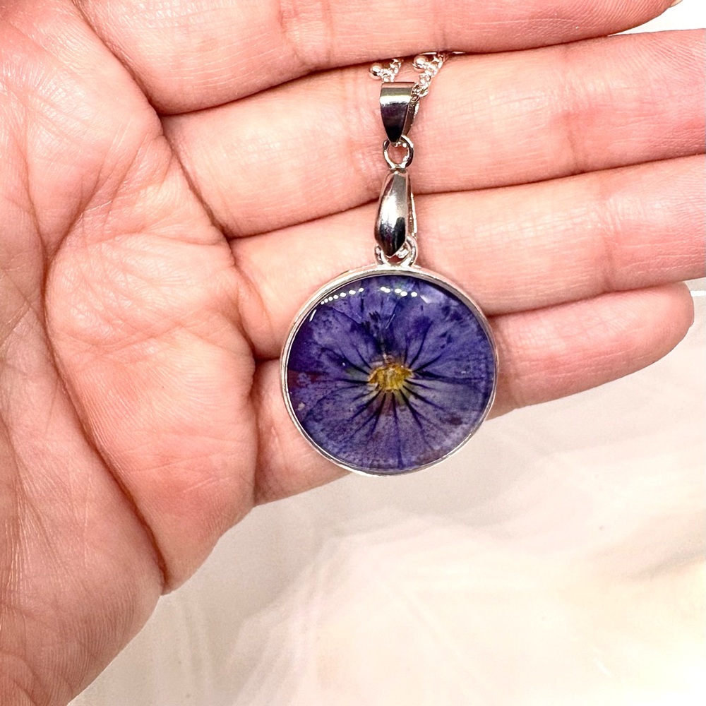 Azure bloom - Picture 2 of 2